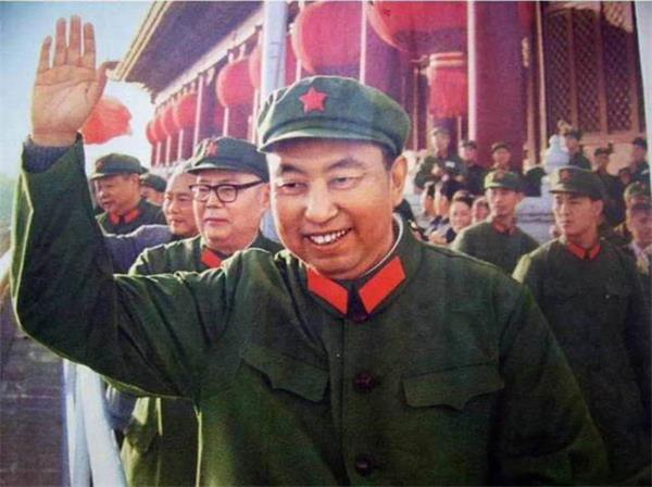华国锋老照片